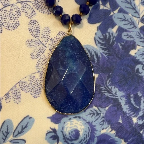 Elegant Blue and Gold Necklace - Picture 2 of 3